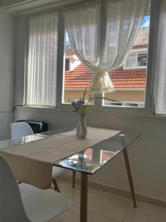 Depto en Playa Grande solo familias y parejas - 4