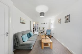 Lisa's 2 bedroom house near Coventry - 9