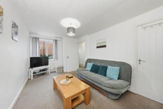 Lisa's 2 bedroom house near Coventry - 7