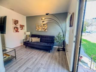 Amazing Cottage - near Little Italy Gaslamp - 6