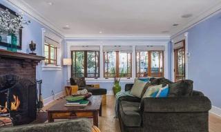 Two Bedroom Beach Bungalow in Venice - 9