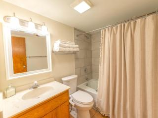 Ski in, Ski out Studio Smugglers' Notch Resort - 2