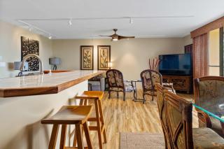 Kahaluu Bay Villas Condo Across from Premier Snorkel Beach - 1