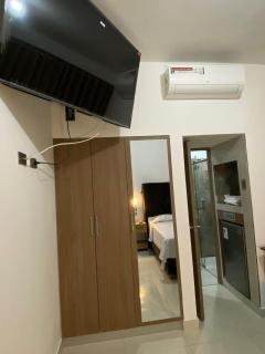 Hotel Raymondi - 8