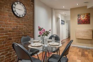 Spacious 2BR Downtown - Vintage Charm Sleeps 10 - 7