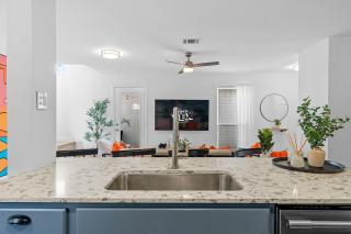 Sleeps 8 Modern 3BR Leander Coffee Bar & Yard - 6