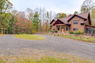 Spacious 5,200-Sq-Ft Cabin in Shenandoah Valley - 8