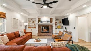 Luxury 3 Bdr Edmond, Fuseball, Pac-man, Sleeps 9 - 0