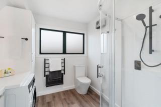 Charming A-Frame Retreat in Historic Arrowtown - 8