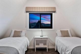 Charming A-Frame Retreat in Historic Arrowtown - 2