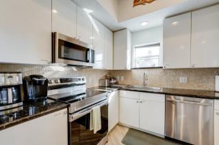 Colorful Townhome, Steps to Clearwater Beach! - 2