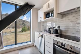 Modern apartment with fantastic mountain views - 3