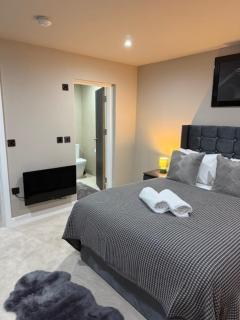 3 Bed Penthouse, 2Free Parking Spaces Close to BHX NEC - 7