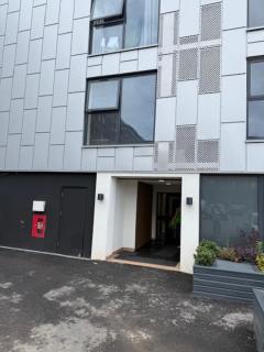 3 Bed Penthouse, 2Free Parking Spaces Close to BHX NEC - 6