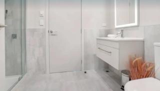 Modern Studio with fantastic Mountain Views - 4