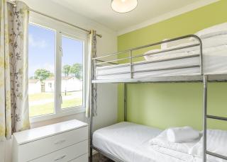 Meadow Lakes Holiday Park - 8