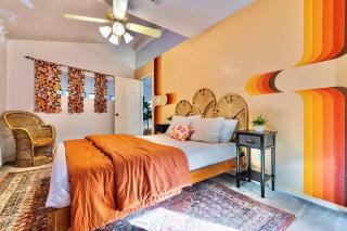 Retro Retreat - Fire Pit, Billiards, Media Room, Games - 9