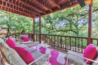 Retro Retreat - Fire Pit, Billiards, Media Room, Games - 3