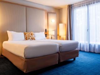 Hotel de L'Abbaye Le Tronchet - Handwritten Collection - 1