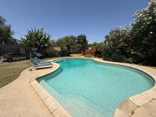 New Unique Home Near Airport - 9