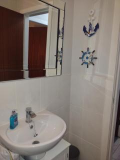 Stylish beach holiday flat - newly refurbished with 2 bedrooms - 7