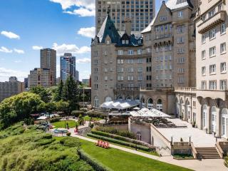 Fairmont Hotel Macdonald - 7