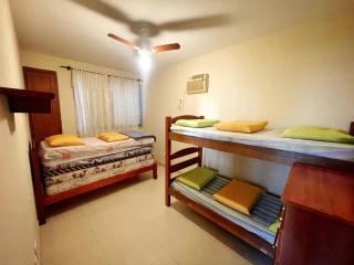 Apartamento 2 Quadras da Praia da Enseada - 7