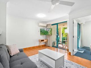 Central 1B Apartment in the Heart of Broadbeach! - Hosted by Coastal Letting Co. - 4