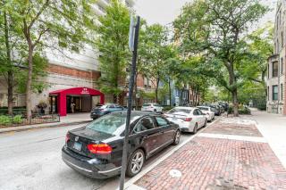 Gold Coast 1BR w Deck Gym Lounge 1 block to L CHI-650 - 7