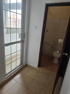 Beachfront City Escape Sunset Balcony AC WiFi - 1