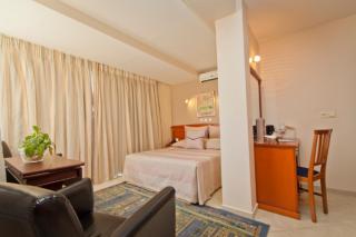 Triton Hotel Piraeus - Pireo - 6
