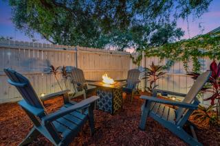 The Backyard Glampground - Camper Fire Pit & Games - 5