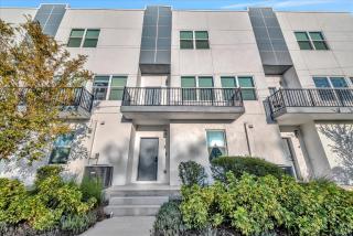 4br3ba Modern Sleeps 10 8 Minutes to Raymond James - 5