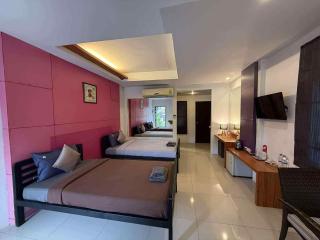 At Lamai Resort - 2