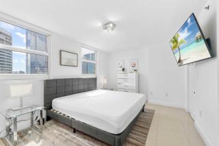 Luxury Brickell Penthouse Ocean Views Rooftop Pool - Miami - 4