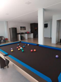 Casa com 2 quartos,3 banheiros, piscina, parquinho, bilhar - 7