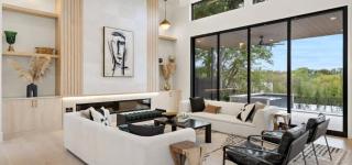 Barton Springs Luxe Heated Pool Spa Sleeps 16 - 5