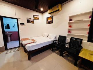 Reddy home stay - 6