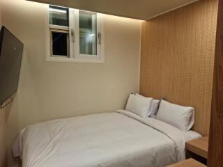 Rio Hotel-Hoegi Station, Subway Line 1 - 7