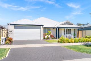 Central Family Home Near Town - Geographe - 4
