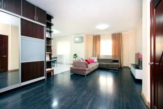 Sunny Apartment Quiet Area near MEGA - 3