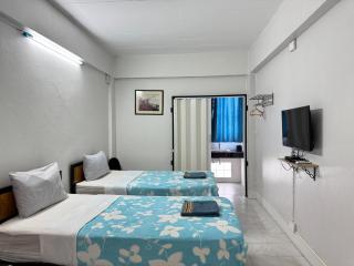 Collection O Centre Place - 1