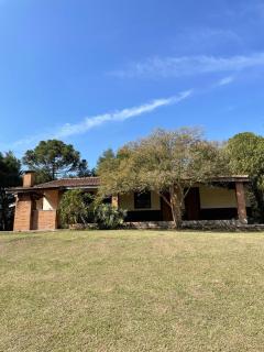 Lazer, conforto 1h de SP com wifi, piscina e quadra - 0