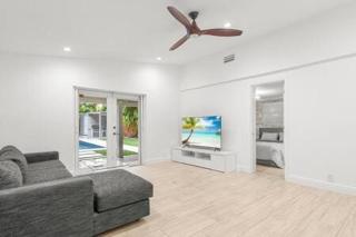Luxury 3BR Villa Near Beaches & Miami Hotspots - 6