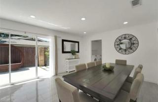 Spacious 3BR Oasis Pool Fire Pit & Family Fun - 3