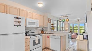 Coral Breeze by AvantStay Close to Beach w Balcony Shared Pool Month Long Stays Only - 7