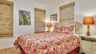 Key Lime Pie by AvantStay Ideal Location w Splash Pool Out Door Dining Month Long Stays Only - 5