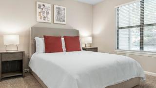 Landing Amazing 1BD Yoga Studio Gym - 7