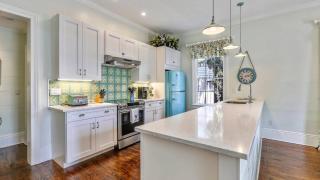 Lighthouse Villa by AvantStay Walk to Southernmost Point w Private Pool Patio Month Long Stays - 9