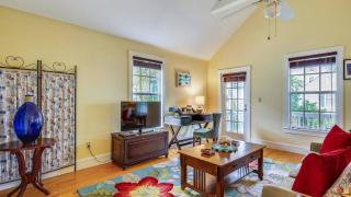 Tumis Time Out by AvantStay Heart Of Old Town w Shared Pool Month Long Stays Only - 5